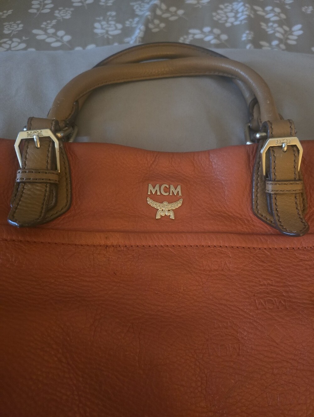 MCM EUC Orange Leather Women's Bag - Picture 7 of 14
